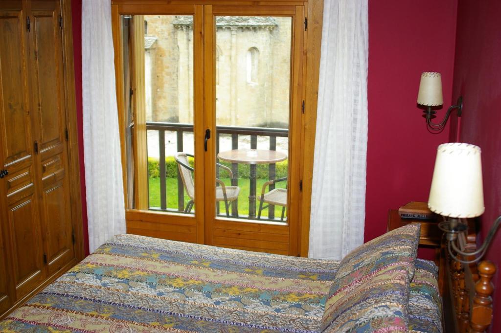 Hosteleria Santa Cruz Санта-Крус-де-ла-Серос Номер фото